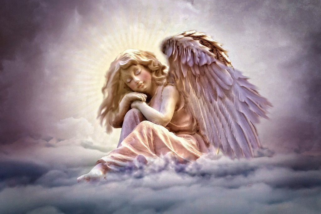 La hiérarchie angélique : comprendre les anges et leurs rôles dans la religion